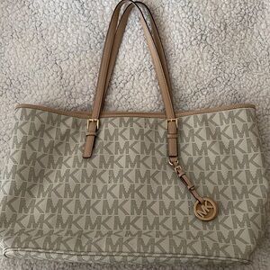 Michael Kors Tote Vanilla